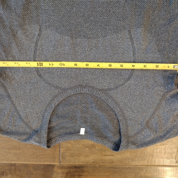 LULULEMON Women's Swiftly Tech gray long-sleeve top - 8 - Picture 12 of 12